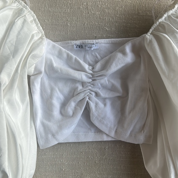 White cropped Zara shirt with oversized sleeves - Picture 2 of 4